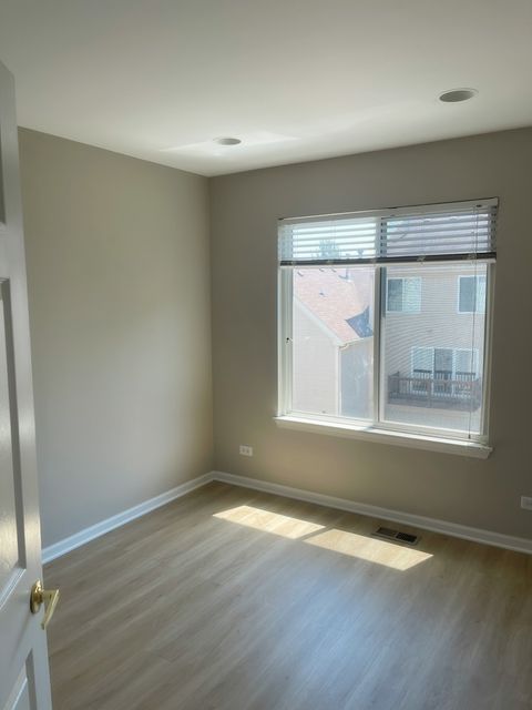 Tiny photo for 955 EMERALD Drive, Pingree Grove, IL 60140 (MLS # 12442061)