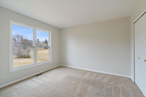 Tiny photo for 1294 HUNTERS RIDGE EAST Rdg, Hoffman Estates, IL 60192 (MLS # 12586021)