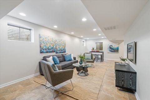 Tiny photo for 1294 HUNTERS RIDGE EAST Rdg, Hoffman Estates, IL 60192 (MLS # 12586021)