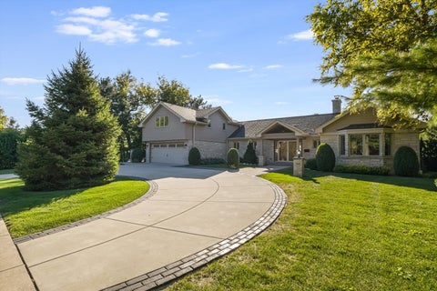 Tiny photo for 710 N Prospect Avenue, Park Ridge, IL 60068 (MLS # 12757310)