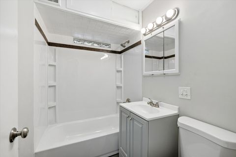 Tiny photo for 2606 Forestwood Drive, McHenry, IL 60051 (MLS # 12669208)