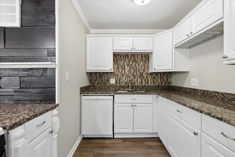Tiny photo for 2606 Forestwood Drive, McHenry, IL 60051 (MLS # 12669208)
