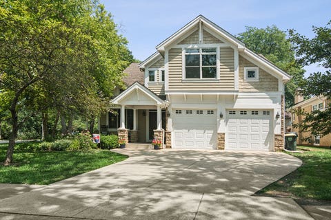 Photo of 103 S Donald Avenue, Arlington Heights, IL 60004 (MLS # 12692899)