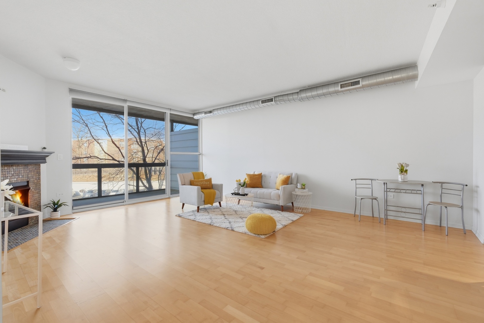 1228 EMERSON Street 304