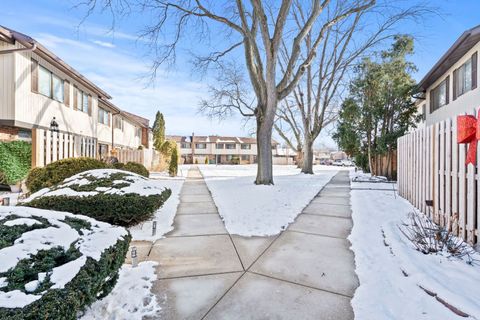Tiny photo for 7344 Country Creek Way #3, Downers Grove, IL 60516 (MLS # 12554452)