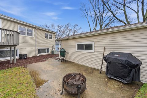 Tiny photo for 16103 BETH Court, Oak Forest, IL 60452 (MLS # 12587702)