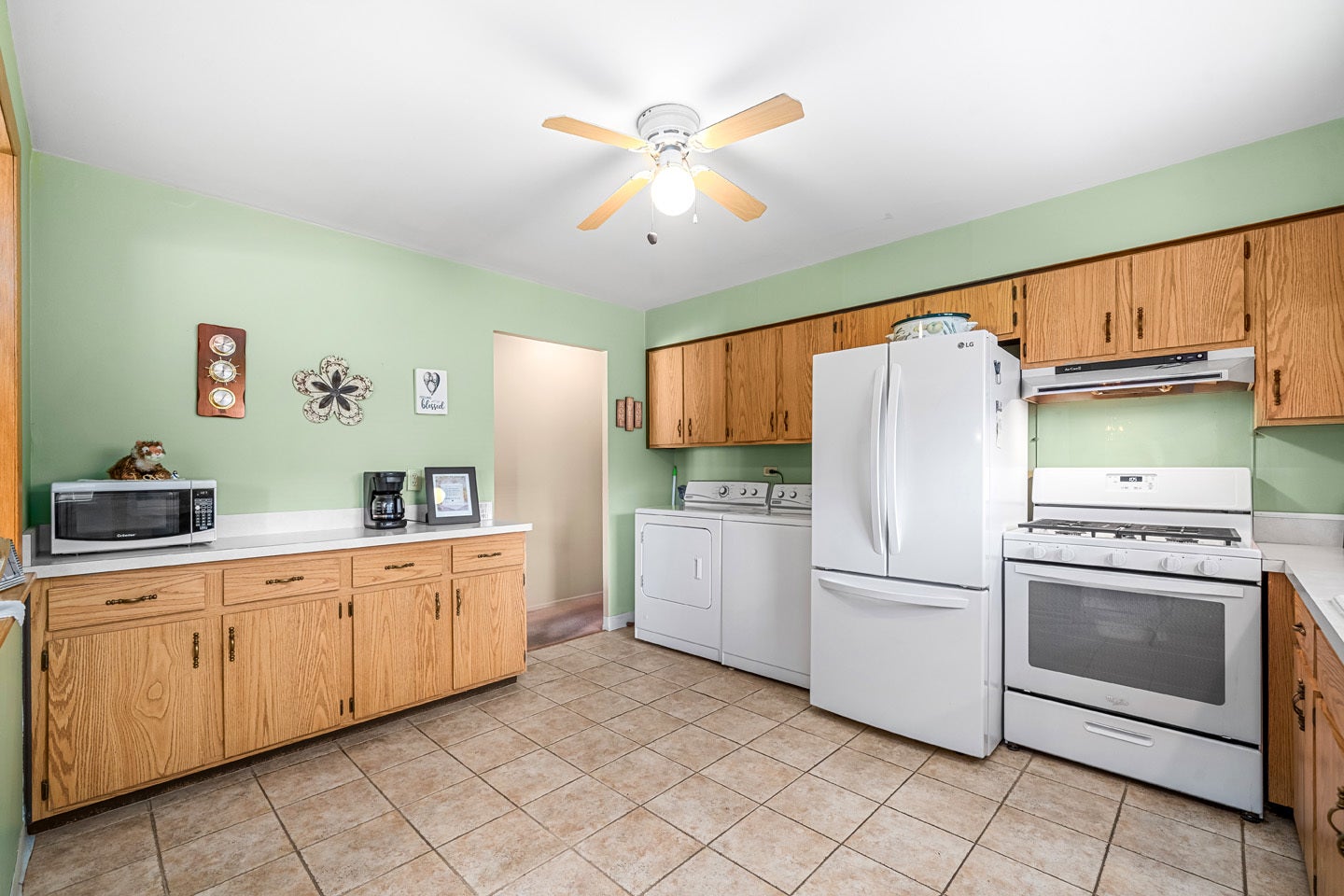 15247 Ridgeway Avenue