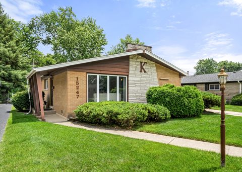 Tiny photo for 15247 Ridgeway Avenue, Midlothian, IL 60445 (MLS # 12696561)