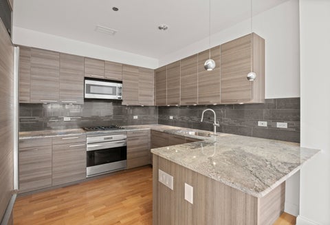 Tiny photo for 10 E Delaware Place #29E, Chicago, IL 60611 (MLS # 12721327)