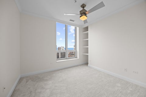 Tiny photo for 10 E Delaware Place #29E, Chicago, IL 60611 (MLS # 12721327)