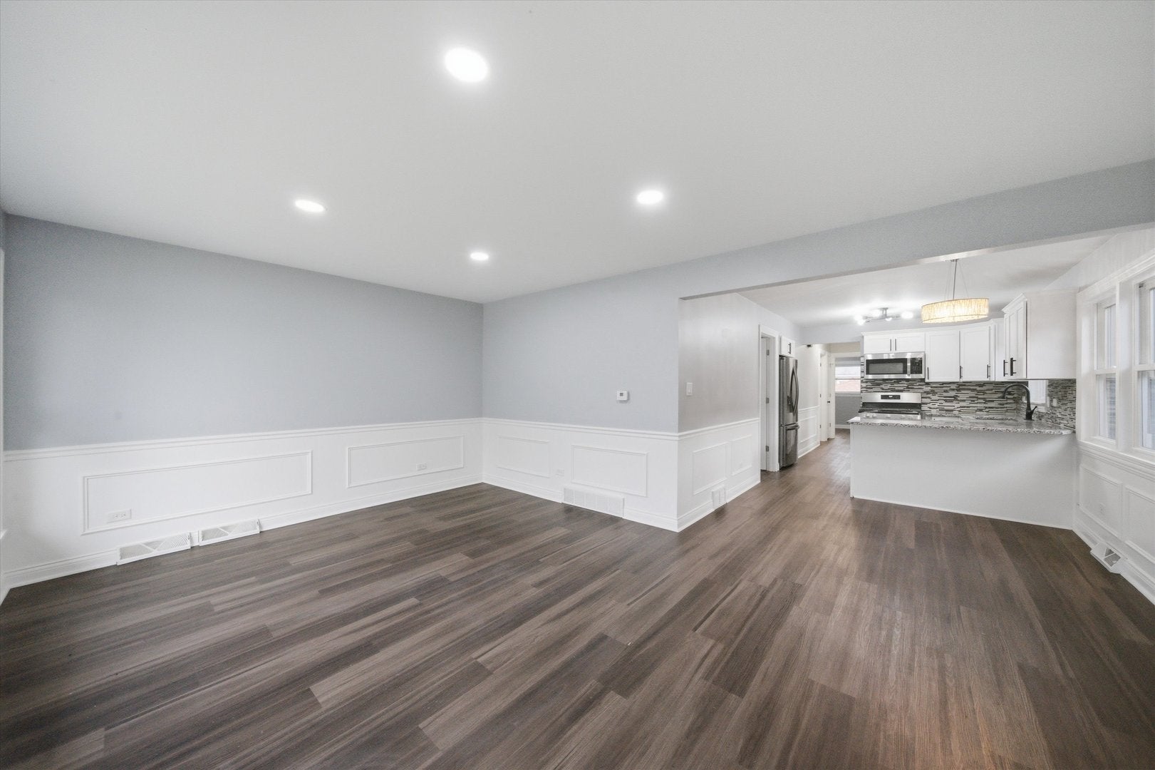 2805 E 130th Street