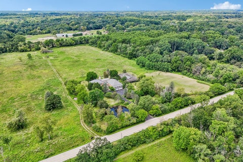 Tiny photo for 93B W BATEMAN Road, Barrington, IL 60010 (MLS # 12775440)