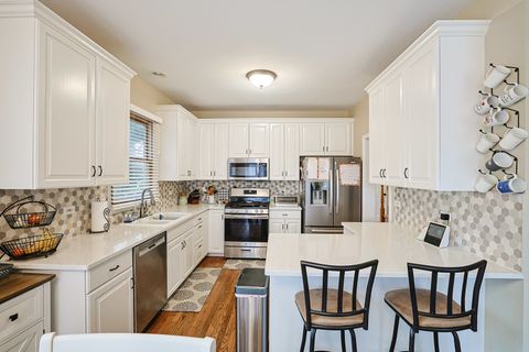 Tiny photo for 1N069 Mission Court, Winfield, IL 60190 (MLS # 12619950)