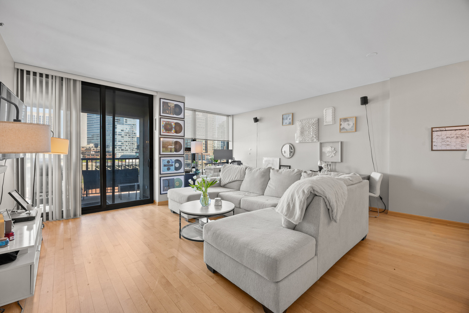 501 N Clinton Street 607