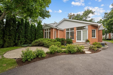 Tiny photo for 635 Northmoor Road, Lake Forest, IL 60045 (MLS # 12739766)