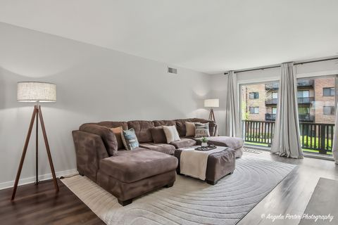 Tiny photo for 460 N Main Street #N206A, Wauconda, IL 60084 (MLS # 12625420)