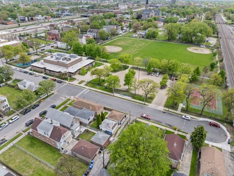 Tiny photo for 5652 S Shields Avenue, Chicago, IL 60621 (MLS # 12635070)