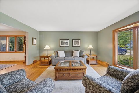 Tiny photo for 1140 S Stone Avenue, La Grange, IL 60525 (MLS # 12471637)