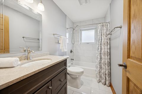 Tiny photo for 1140 S Stone Avenue, La Grange, IL 60525 (MLS # 12471637)