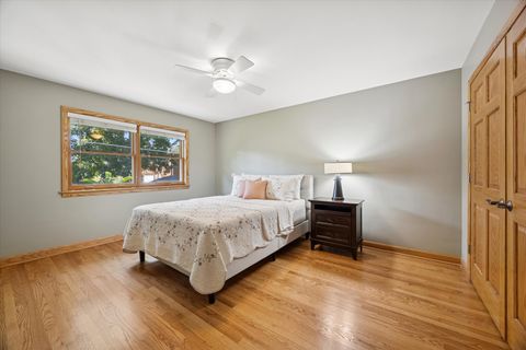 Tiny photo for 1140 S Stone Avenue, La Grange, IL 60525 (MLS # 12471637)