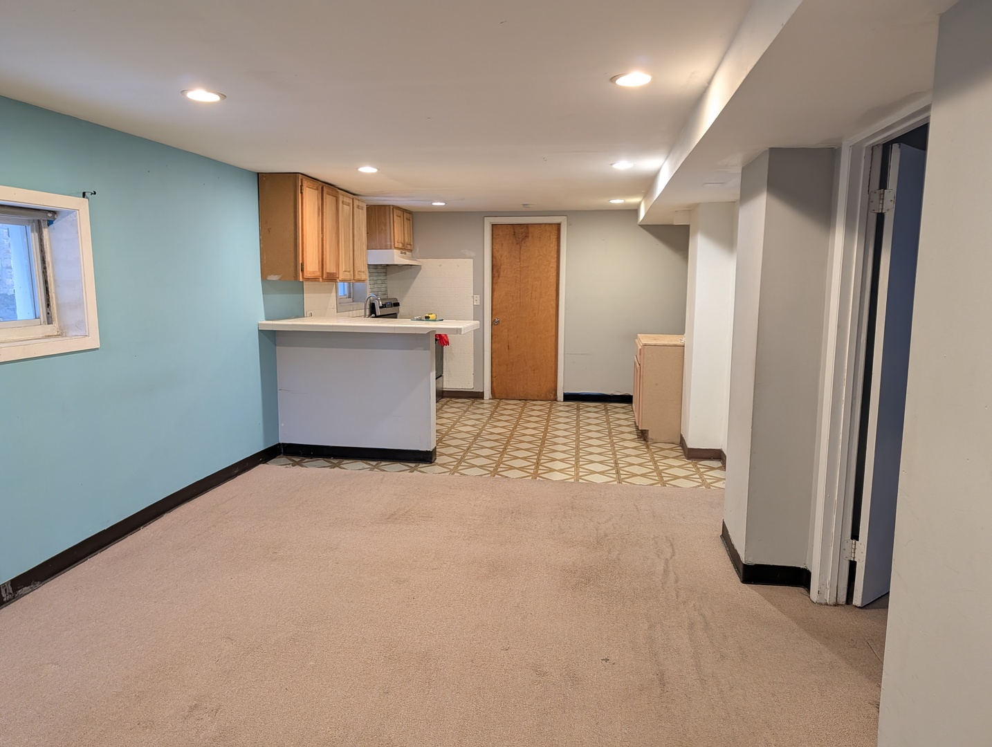 4055 W Nelson Street