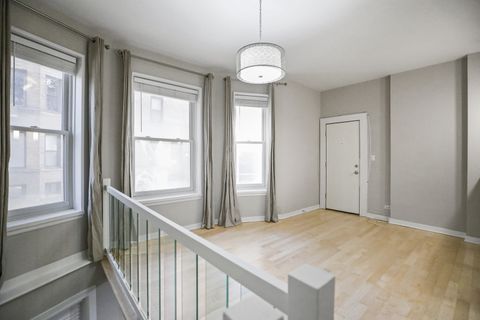 Tiny photo for 754 W CALIFORNIA Terrace #1, Chicago, IL 60657 (MLS # 12483746)