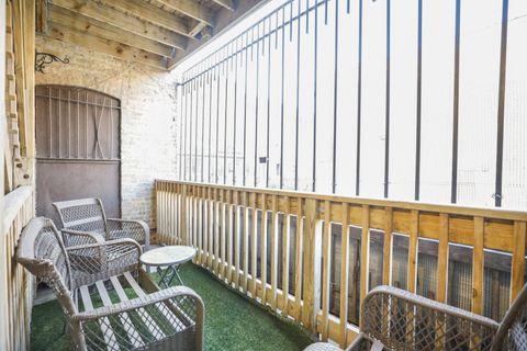 Tiny photo for 754 W CALIFORNIA Terrace #1, Chicago, IL 60657 (MLS # 12483746)