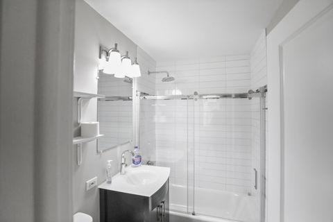 Tiny photo for 754 W CALIFORNIA Terrace #1, Chicago, IL 60657 (MLS # 12483746)