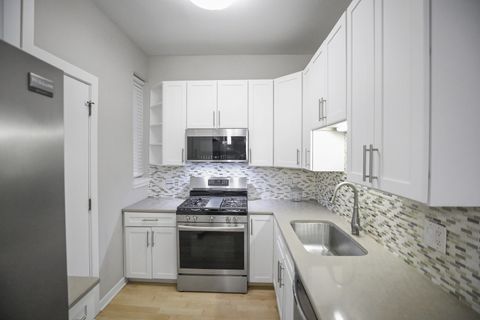 Tiny photo for 754 W CALIFORNIA Terrace #1, Chicago, IL 60657 (MLS # 12483746)