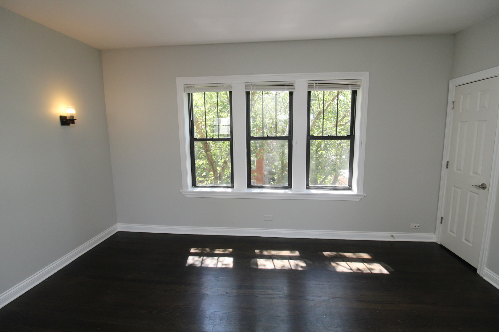 1540 W Waveland Avenue 1