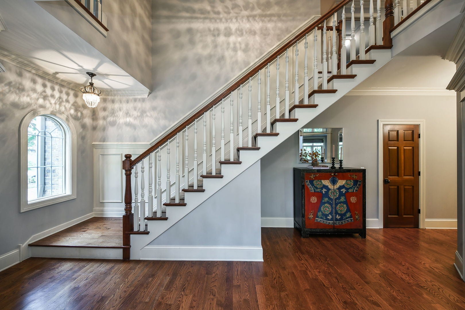 605 Thornwood Drive