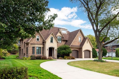 Photo of 641 Lakeside Drive, Hinsdale, IL 60521 (MLS # 12537804)