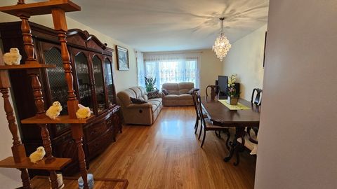 Tiny photo for 1208 N Walnut Avenue, Arlington Heights, IL 60004 (MLS # 12606003)