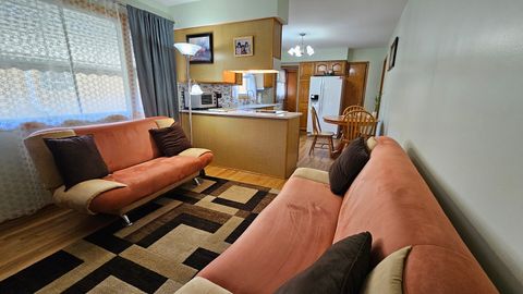 Tiny photo for 1208 N Walnut Avenue, Arlington Heights, IL 60004 (MLS # 12606003)