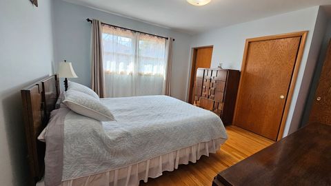 Tiny photo for 1208 N Walnut Avenue, Arlington Heights, IL 60004 (MLS # 12606003)