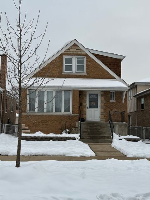 5209 S Moody Avenue Chicago IL 60638