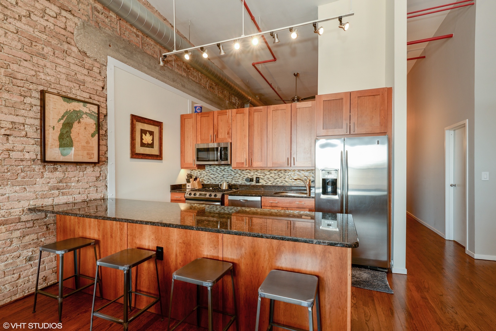 3151 N Lincoln Avenue 313