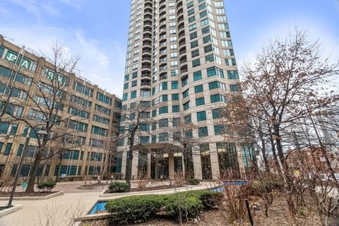 Photo of 400 N La Salle Drive #4501, Chicago, IL 60654 (MLS # 12595312)