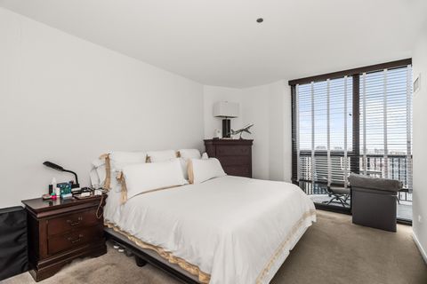 Tiny photo for 400 N La Salle Drive #4501, Chicago, IL 60654 (MLS # 12595312)