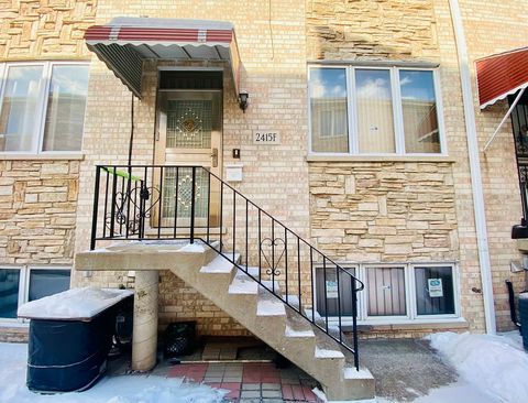 Photo of 2415 S Normal Avenue #F, Chicago, IL 60616 (MLS # 12554748)
