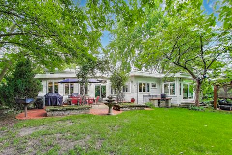 Tiny photo for 1821 E Boulder Drive, Mount Prospect, IL 60056 (MLS # 12452604)