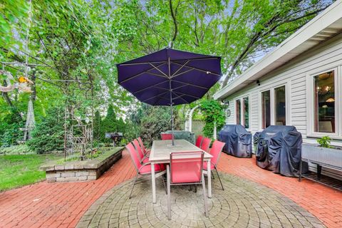 Tiny photo for 1821 E Boulder Drive, Mount Prospect, IL 60056 (MLS # 12452604)