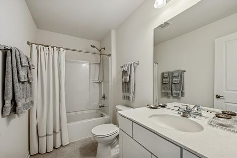 Tiny photo for 3562 SAWGRASS Drive, Woodridge, IL 60517 (MLS # 12530367)