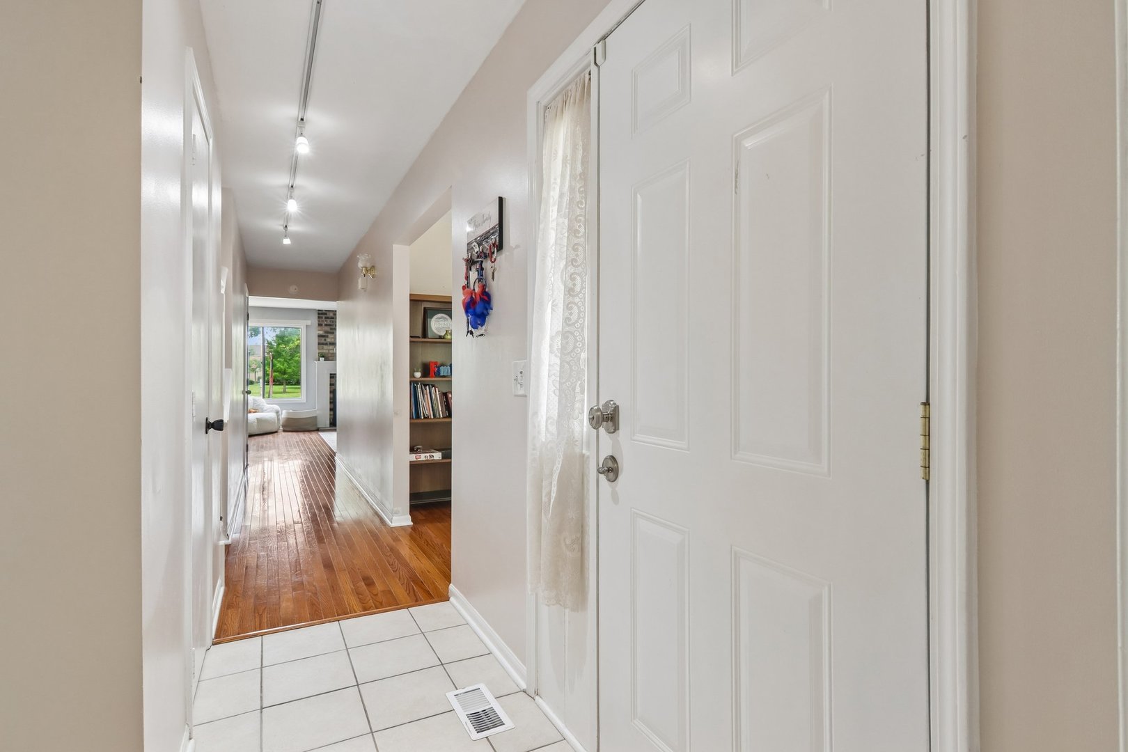 1462 FAIRFAX Lane