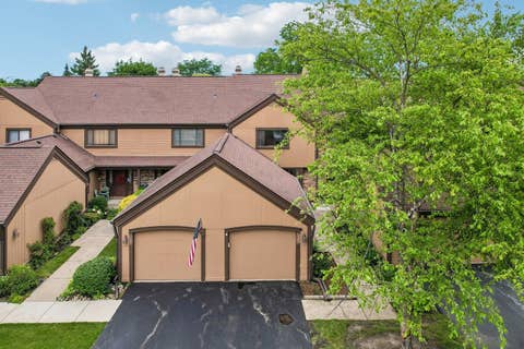 Tiny photo for 1462 FAIRFAX Lane, Buffalo Grove, IL 60089 (MLS # 12677391)