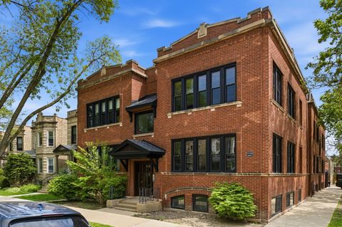 2918 W Altgeld Street 1 Chicago IL 60647