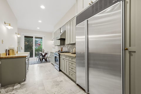 Tiny photo for 5801 S Blackstone Avenue, Chicago, IL 60637 (MLS # 12714609)