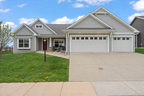 Photo of 1207 Morningside Lane, Mahomet, IL 61853 (MLS # 12620920)