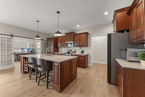 Tiny photo for 1207 Morningside Lane, Mahomet, IL 61853 (MLS # 12620920)