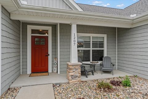 Tiny photo for 1207 Morningside Lane, Mahomet, IL 61853 (MLS # 12620920)